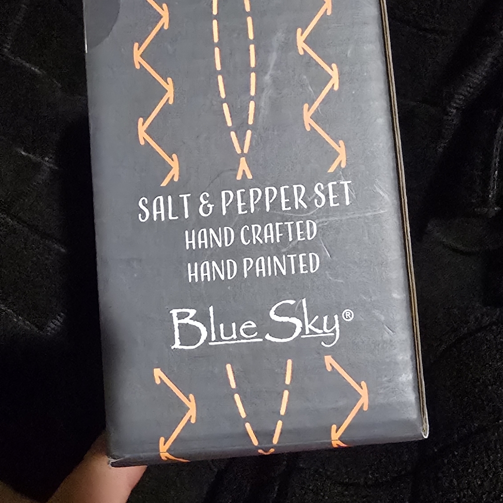 Blue Sky Handcrafted  UNGLY Pumpiking Salt & Pepper Shaker Set New - Picture 6 of 7
